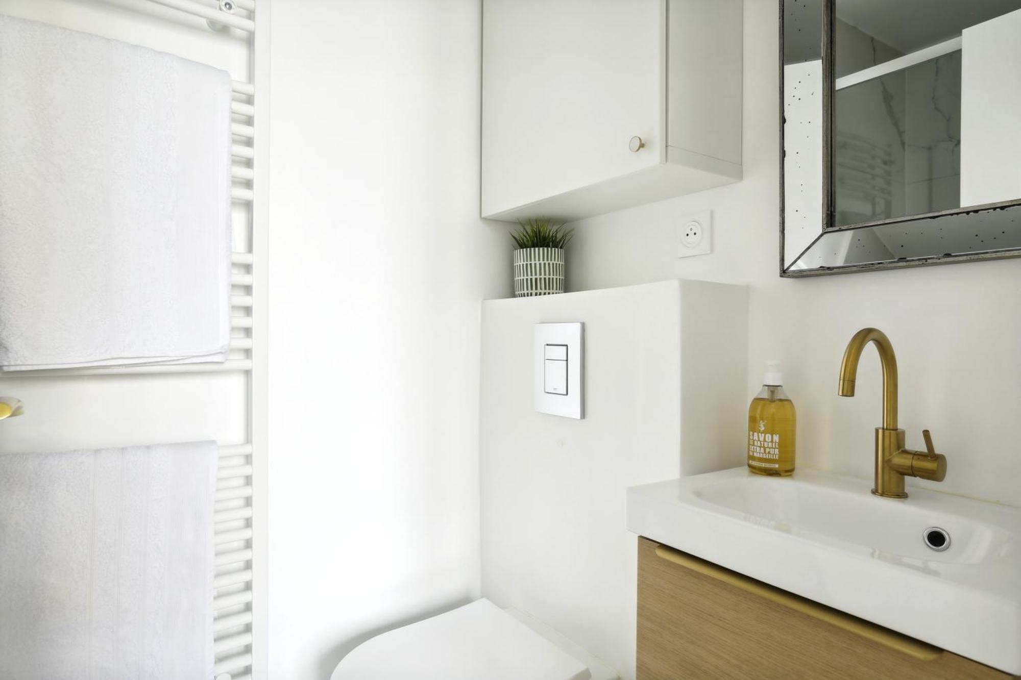 Luxury Architect Studio Near Le Marais Париж Екстериор снимка